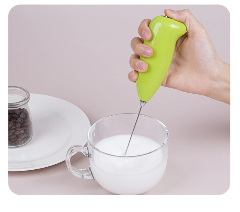 Mezclador Plastico de Bebidas a baterias, tamaño 21 x 2.6 x 3.8 cmts, en caja