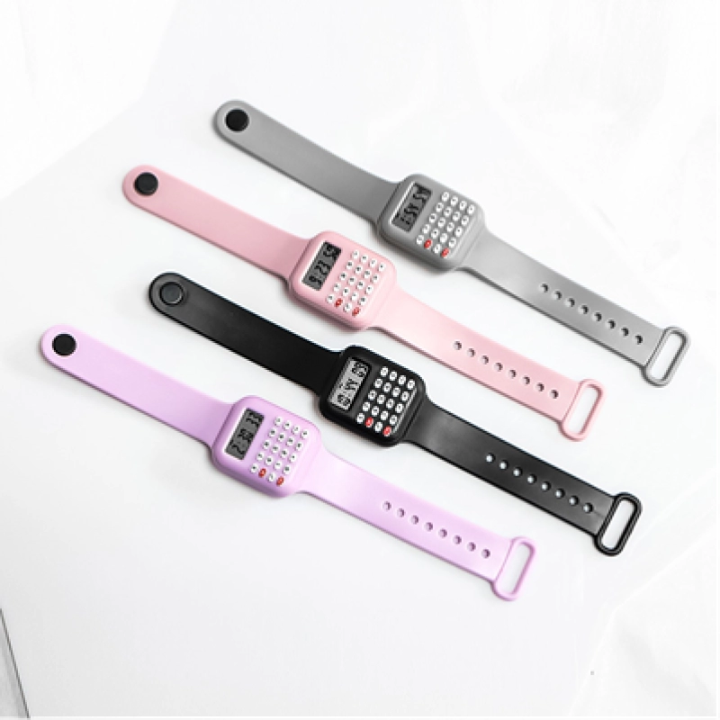 Reloj plastico con Calculadora, tamaño 23 x 4 cmts