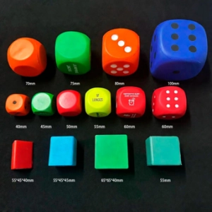 Antistress en forma de Dado, elaborados en PU