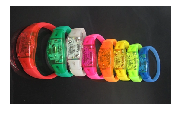 Manilla o Brazalete LED elaborado en Silicona + ABS, sin Control de Voz