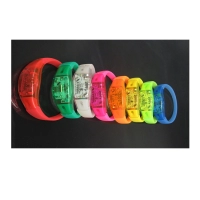 Manilla o Brazalete LED elaborado en Silicona + ABS, sin Control de Voz