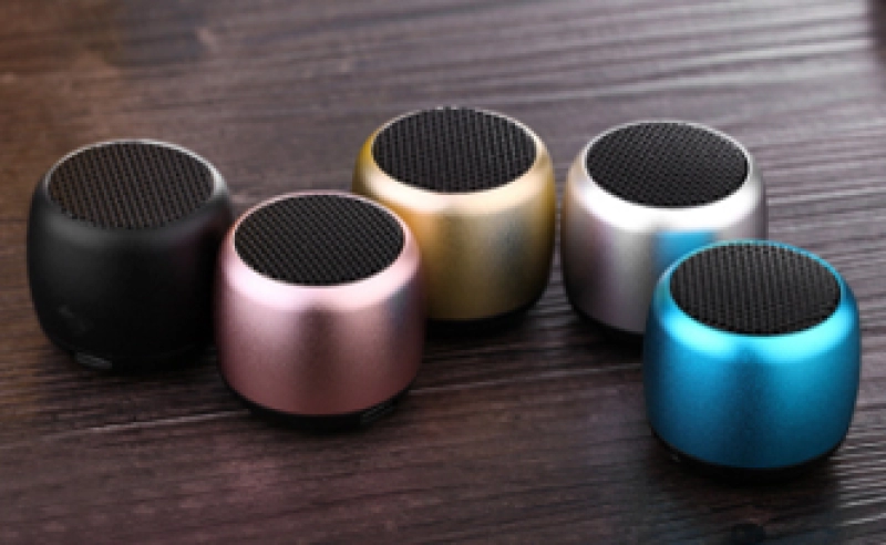 Parlante Bluetooth 3.0 Mini, metalico, 37 x 43 mm, peso 50 gramos