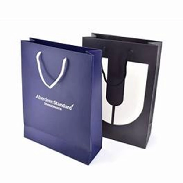 Bolsa Odessa, en Propalcote 200, troquelada, cordon motta, 38x25x10 cmts s.