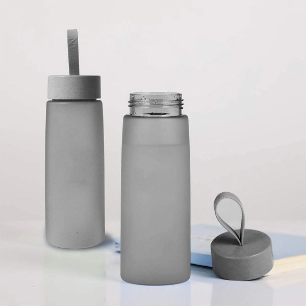 Botella Wata, en plastico doble pared, tapa en trigo, 550 ml., 18 x 6.5 cmts