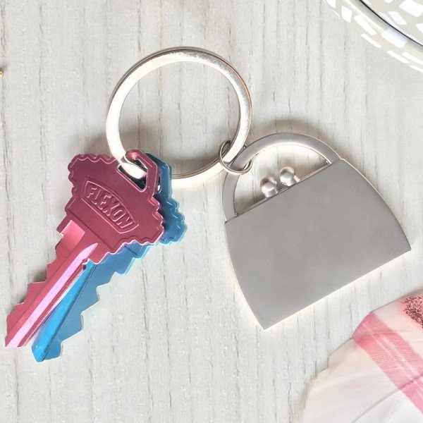 Llavero Bolso metalico, 3.5 x 3.6 cmts