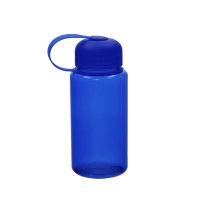 Botilito de 500 ml, 17 onzas, 18 x 7.1 cmts, tapa correa