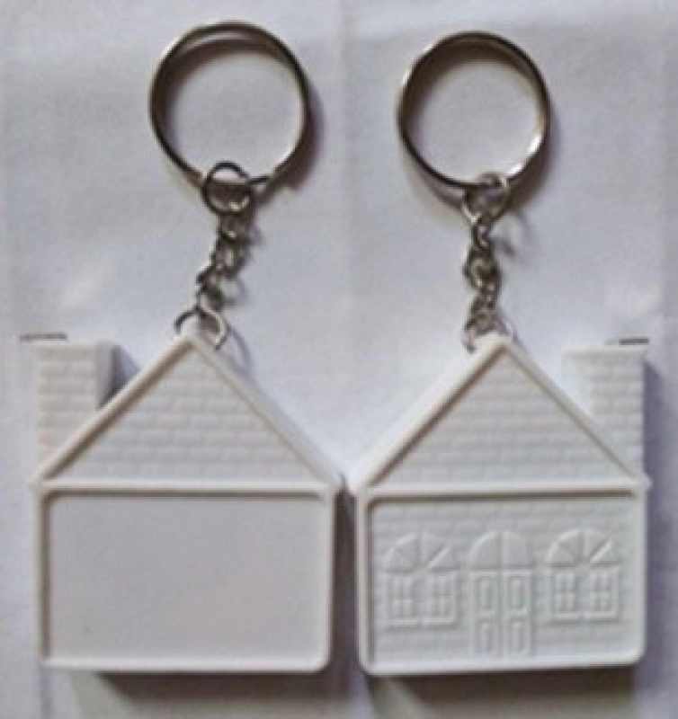 Llavero en forma de casa, con cinta métrica 1 metro, elaborado en ABS