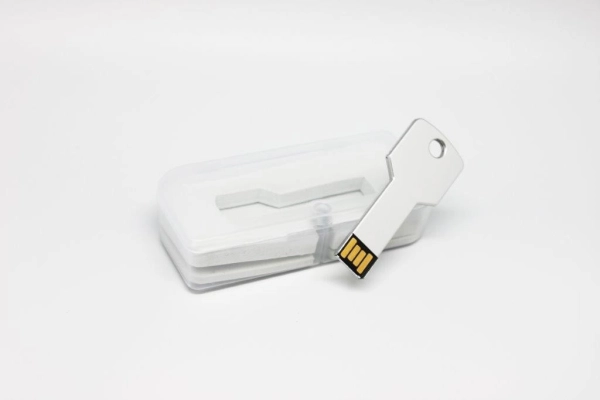 Caja Plastica para USB con espuma troquelada