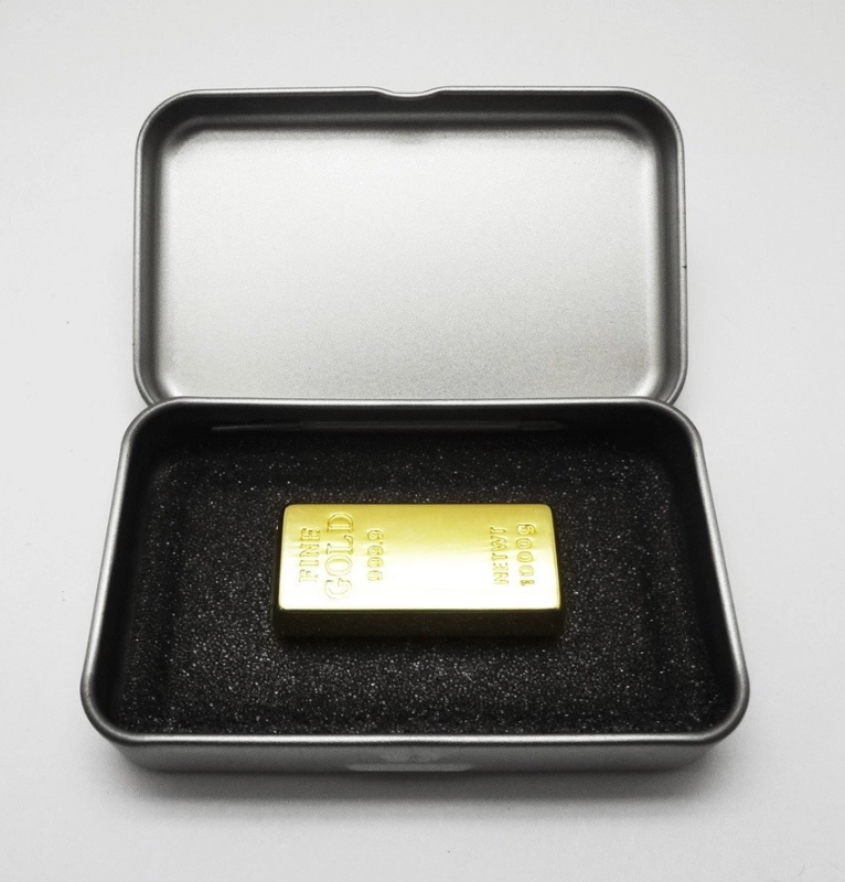 Caja Metalica Rectangular para USB con espuma troquelada