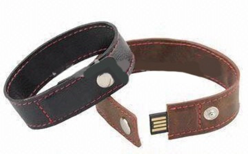 Memoria USB Brazalete en Cuero