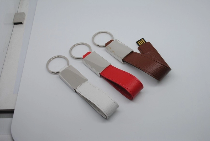 Memoria USB Brazalete en Metal y Cuero