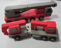 Memoria USB en PVC 3D diseño Grúa