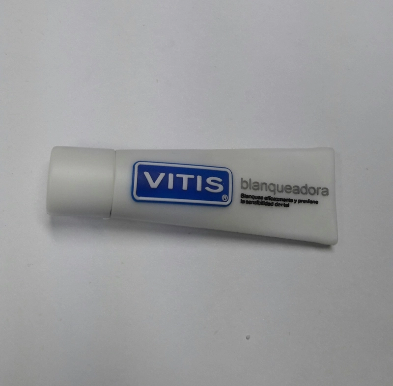 Memoria USB PVC 3D diseño Crema