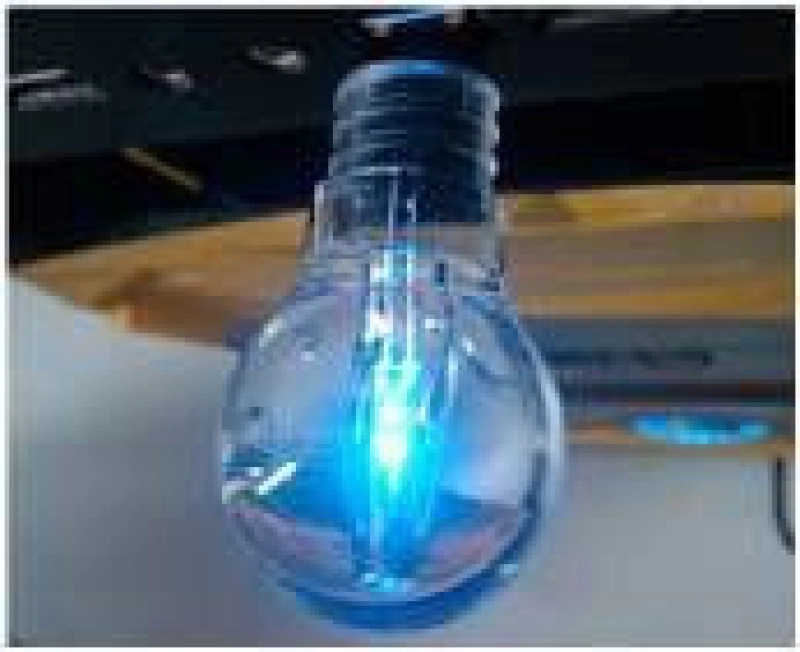 Memoria USB en metal + Acrilico en forma de Bombillo