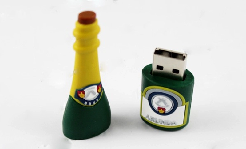 Memoria USB en PVC 3D diseño Botella de Licor