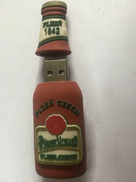 Memoria USB en PVC 3D diseño Botella de Licor