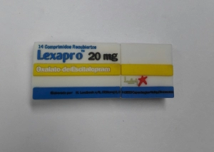 Memoria USB en PVC 2D diseño Caja de Medicina