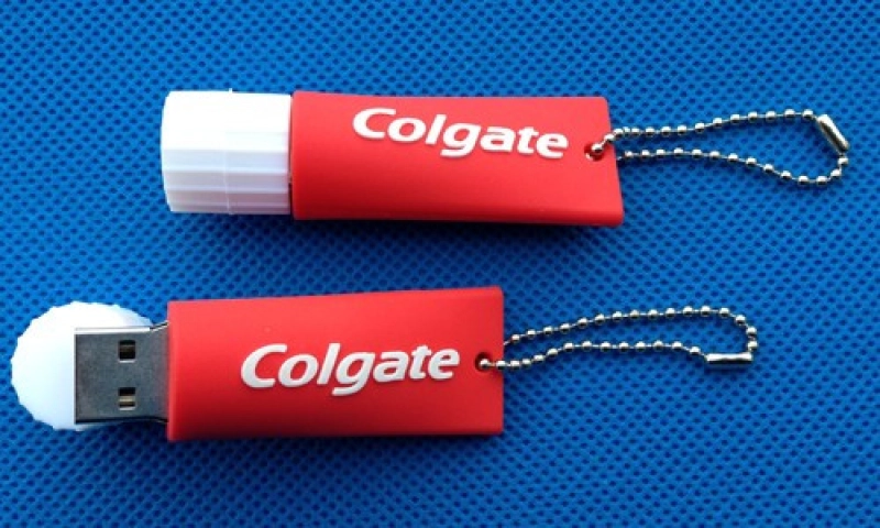 Memoria USB en PVC 2D diseño Crema Dental