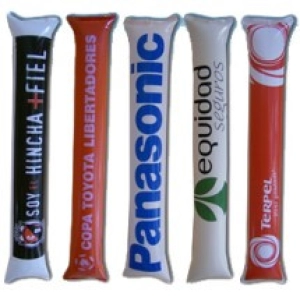 Golpeador en Polietileno calibre 2.5, color blanco, de 11 cm de ancho x 54 cmts de largo