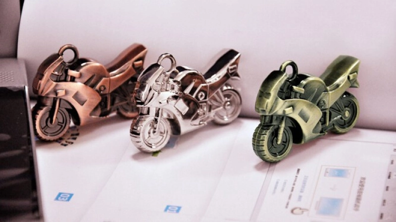 Memoria USB metalica en forma de Motocicleta