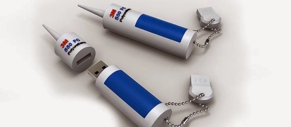 Memoria USB en PVC 3D diseño Botella de Aceite Lubricante