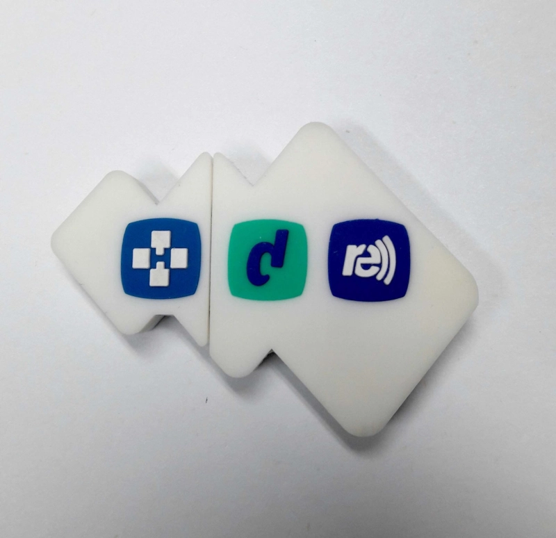 Memoria USB en PVC 2D diseño logo Union Vital