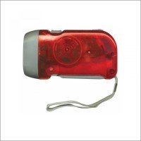 Linterna Power, de 10 x 5 cmts, con 3 luces LED de alto poder.