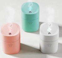 Humidificador de 150 ml, elaborado en ABS, 7 x 7 x 9.5 cmts