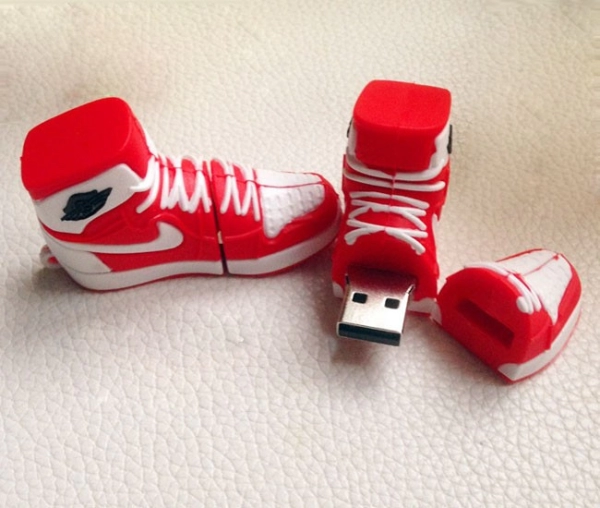 Memoria USB PVC 3D diseño Zapato Deportivo