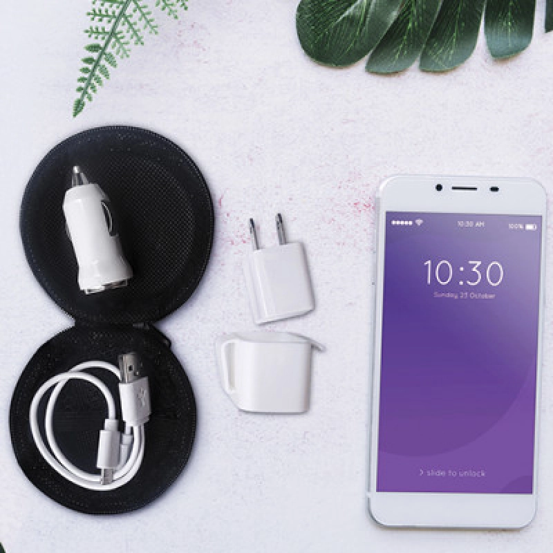 Set Tech, con multiples conectores, en estuche