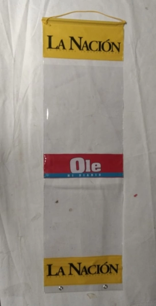 Exhibidor de Periódicos de 2 puestos, de 36 x 42 cmts