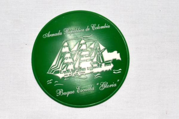 Portavasos Microinyectados, en alto relieve