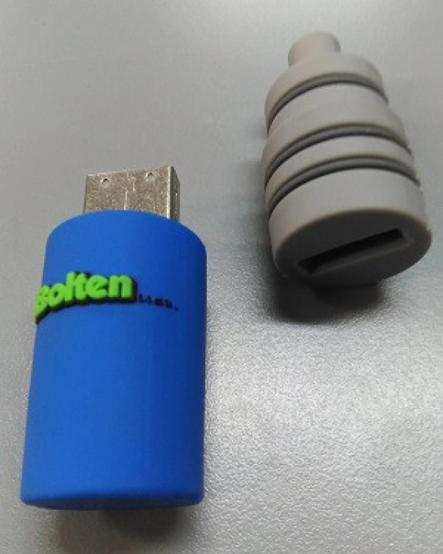 Memoria USB PVC 3D diseño botella Bolten