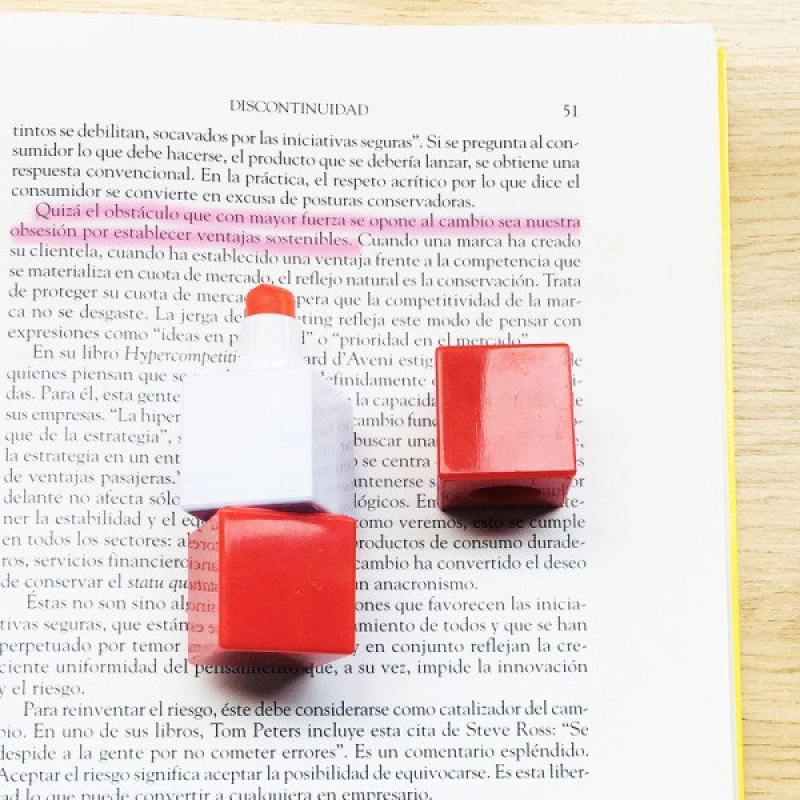 Resaltador Rubik, de cera, no se seca, 7.8 x 2.6 x 2.6 cmts