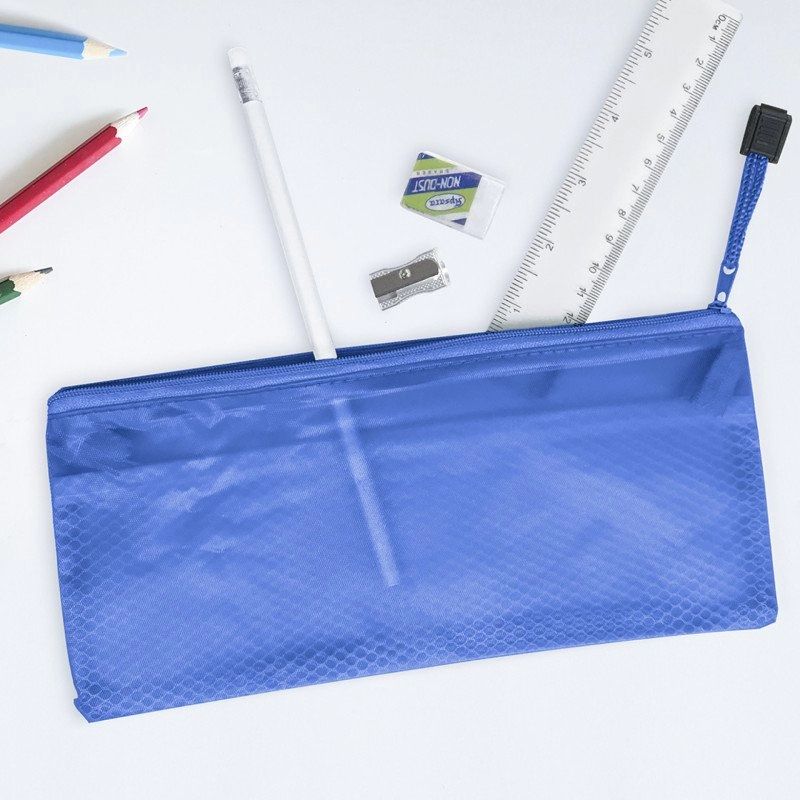 Set Escolar en cartuchera, de 24 x 11.5 cmts